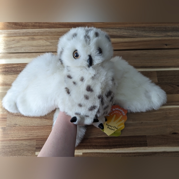 Folkmanis Plush Stuffed Snowy Owl Puppet with Moving Head Medium Sized - Picture 3 of 5
